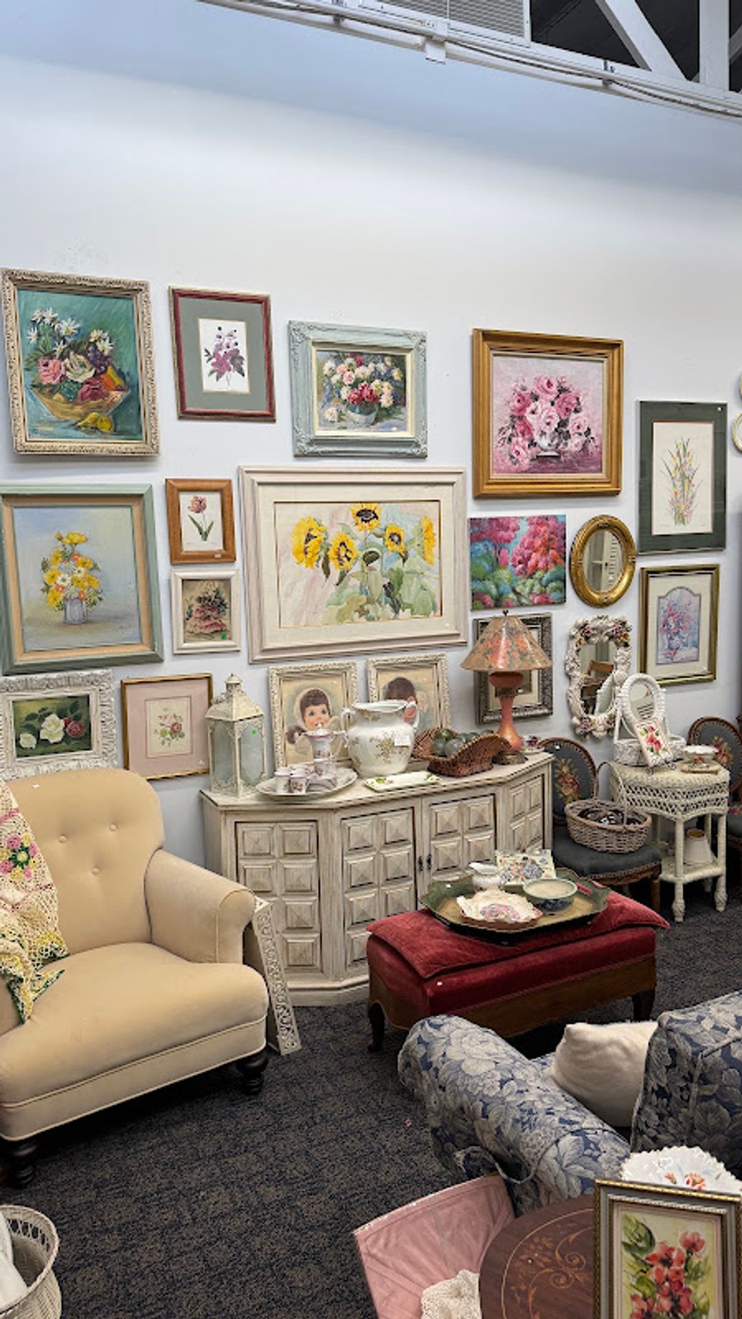 Vintage Junktion - 4436 Worth St, Los Angeles | Corner