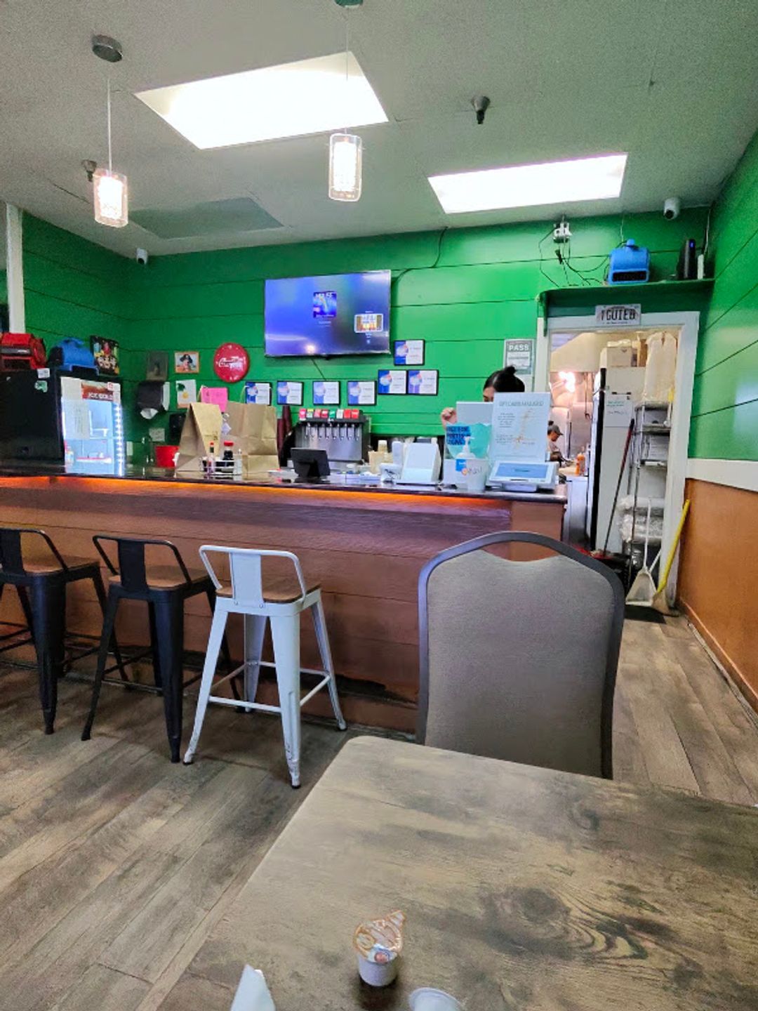 Guieb Cafe - Parking lot, 98-025 Hekaha St Building 4 Unit 14