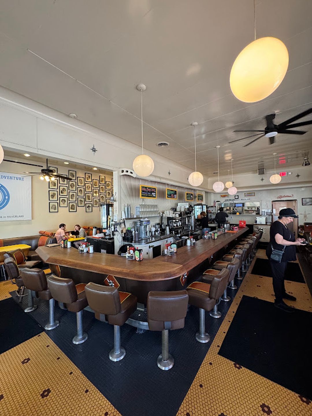 Fred 62 - 1850 N Vermont Ave, Los Angeles | Corner