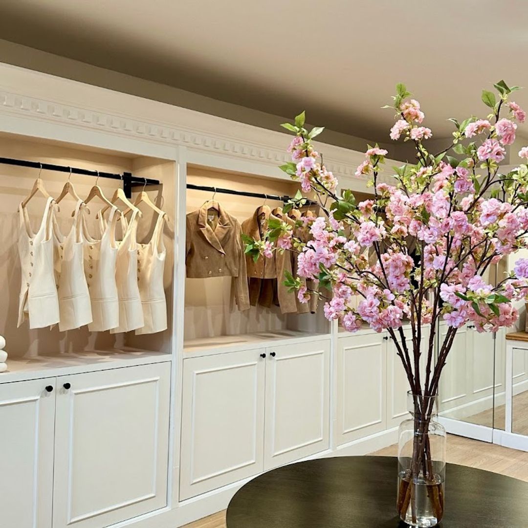 CAMI NYC - 1113 Madison Ave, New York | Corner