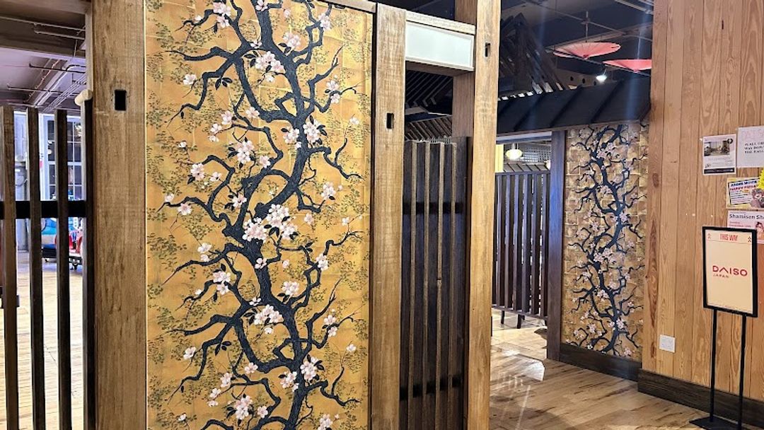 ブルックリン横町 Japanese village - 68 35th St, Brooklyn | Corner
