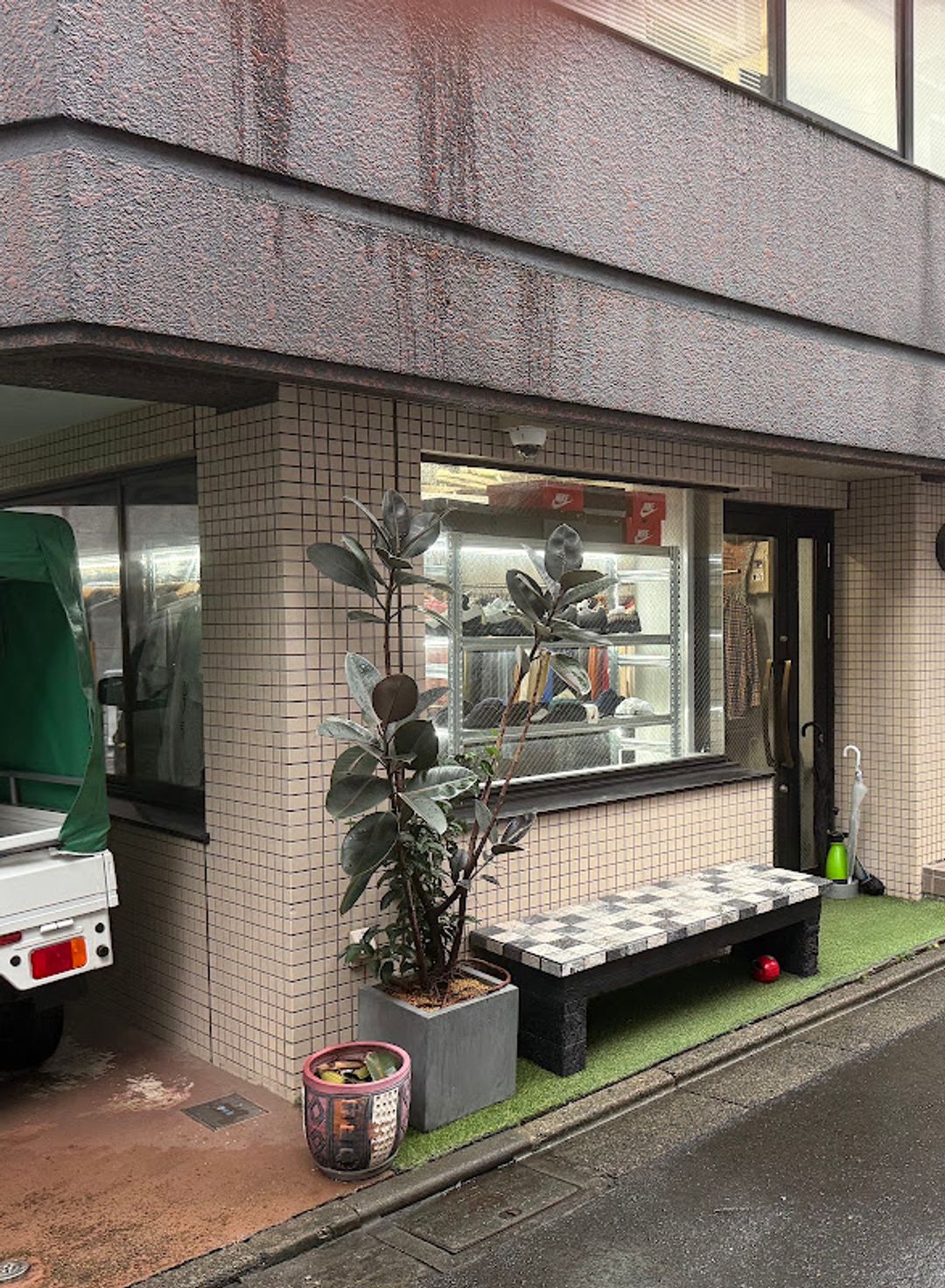 STREET ストリート 90's 平成　東京　原宿　No.76 86 92 blue room - Shibuya, 2-chōme−4−10 鈴木ビル 102 | Corner