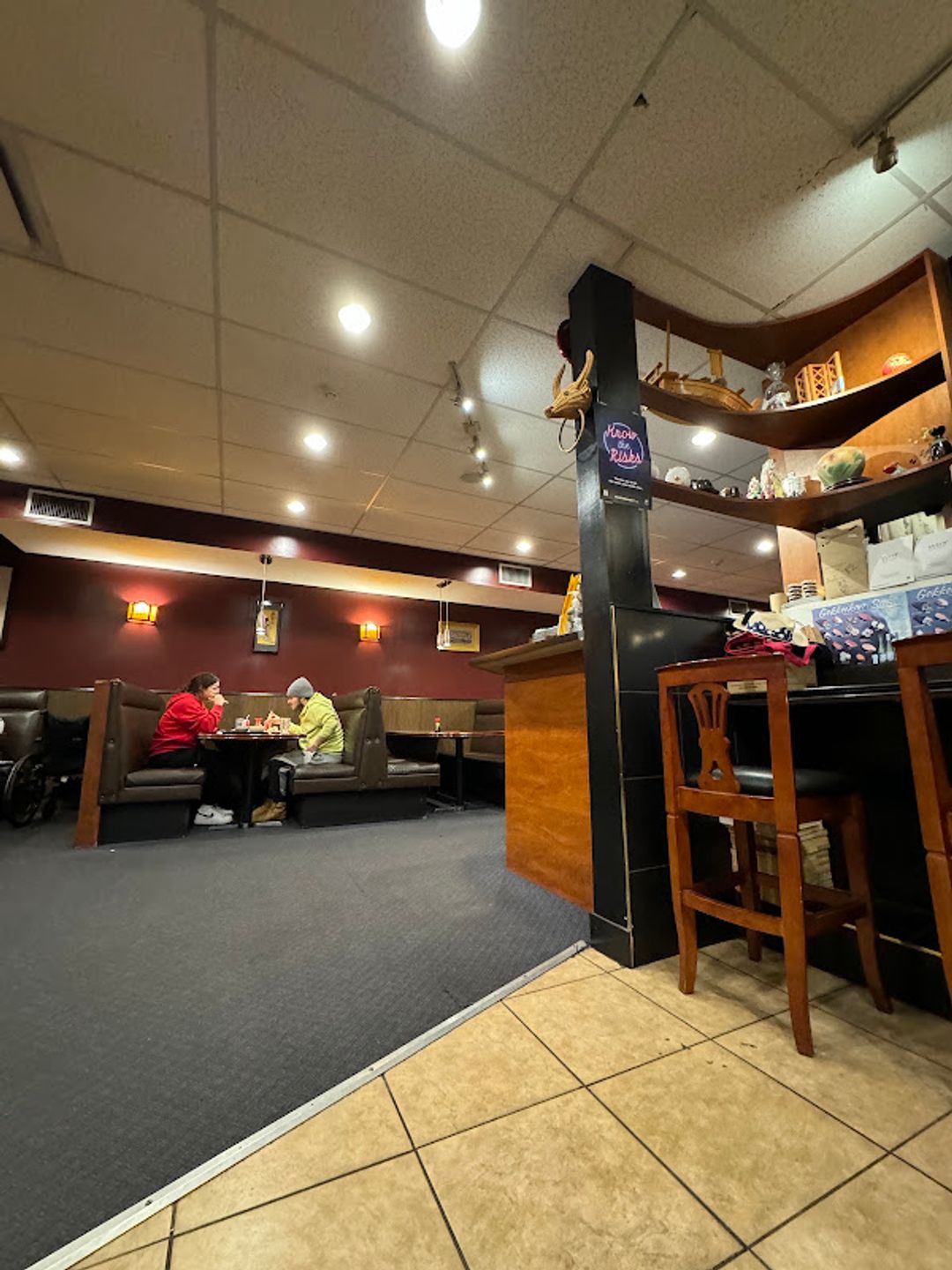 Yuko Maki - 1540 Lonsdale Ave, North Vancouver | Corner