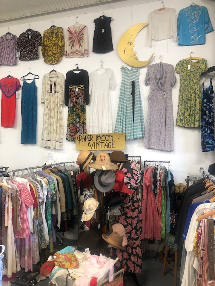 Vintage Vortex VV - 4531 Santa Monica Blvd, Los Angeles | Corner
