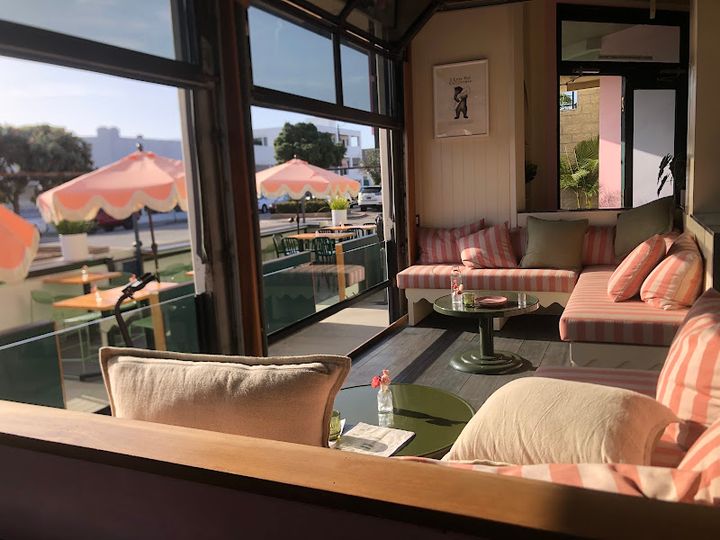 Huddy's at the Beach - 844 Hermosa Ave, Hermosa Beach | Corner