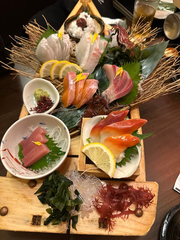 Dotombori Kaisen-izakaya Kaisenmonogatari Namba honten - Osaka
