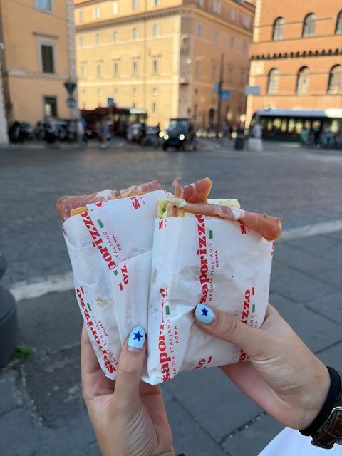 Saporizzo - Piazza d'Aracoeli, 13, Roma RM | Corner