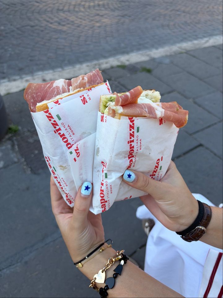 Saporizzo - Piazza d'Aracoeli, 13, Roma RM | Corner