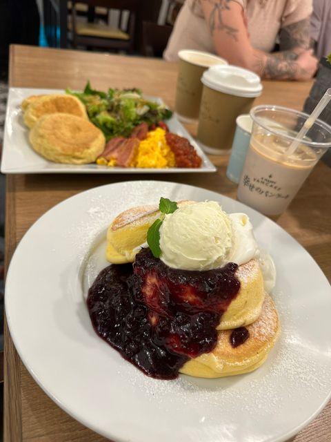 Happy Cakesハーフボンネット　シロ A Happy Pancake Shinsaibashi - Osaka, Chuo Ward, Nishishinsaibashi