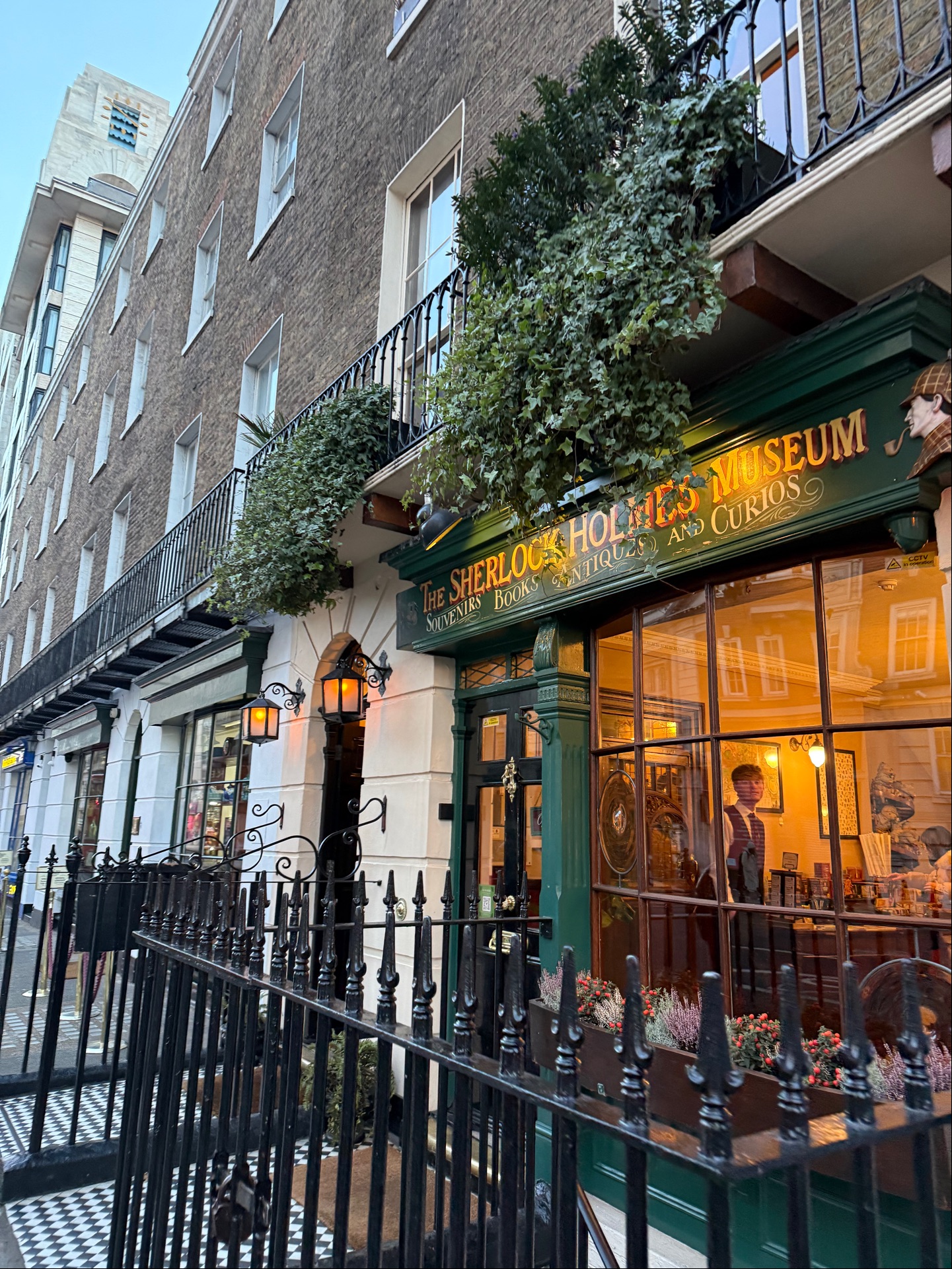 The Sherlock Holmes Museum - 221b Baker St, London | Corner