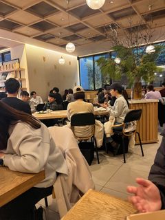 Café Kitsuné Aoyama - MINOWA表参道 1F, Minato City | Corner
