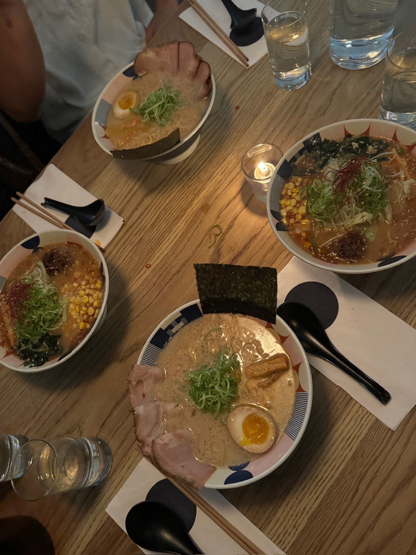 TONCHIN NEW YORK - 13 W 36th St., New York | Corner