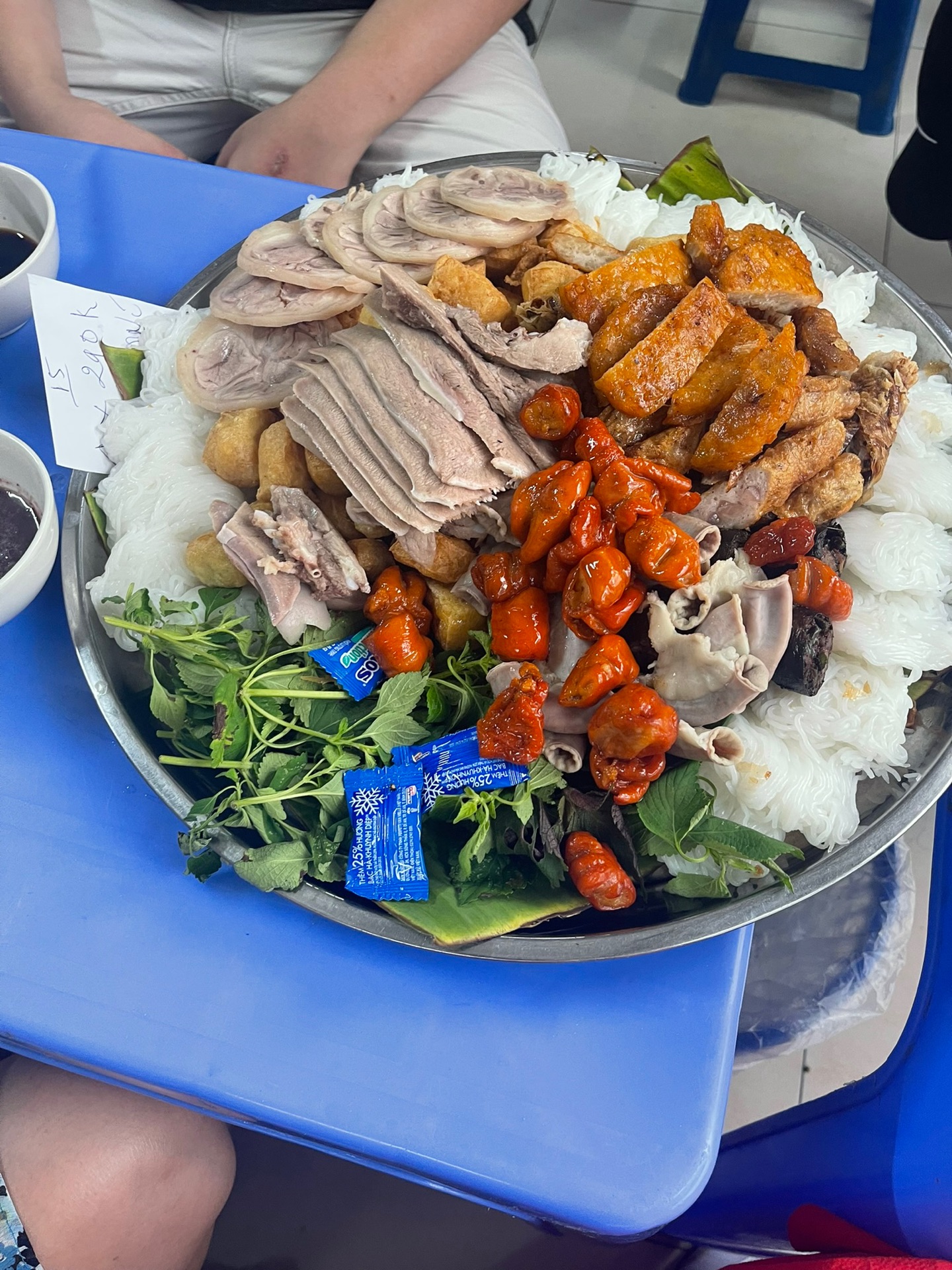 BÚN ĐẬU DIỆP JP MANG HƯƠNG VỊ HÀ NỘI GIỮA LÒNG SÀI GÒN
