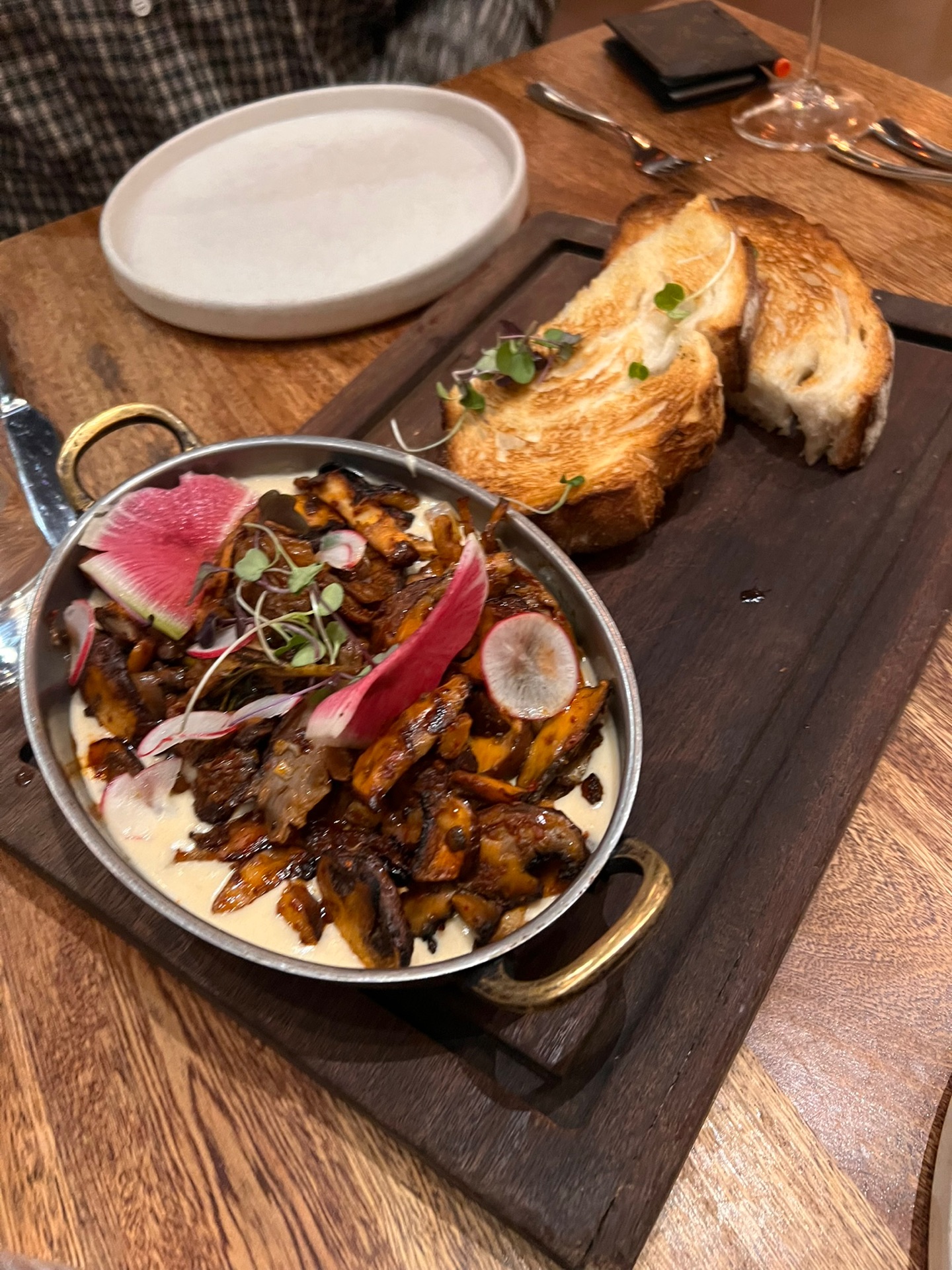 Tzuco - 720 N State St, Chicago | Corner