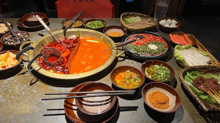 時代釜　中華？中国？ Chongqing Lao Zao 重慶老灶 - 37-04 Prince St, Flushing | Corner