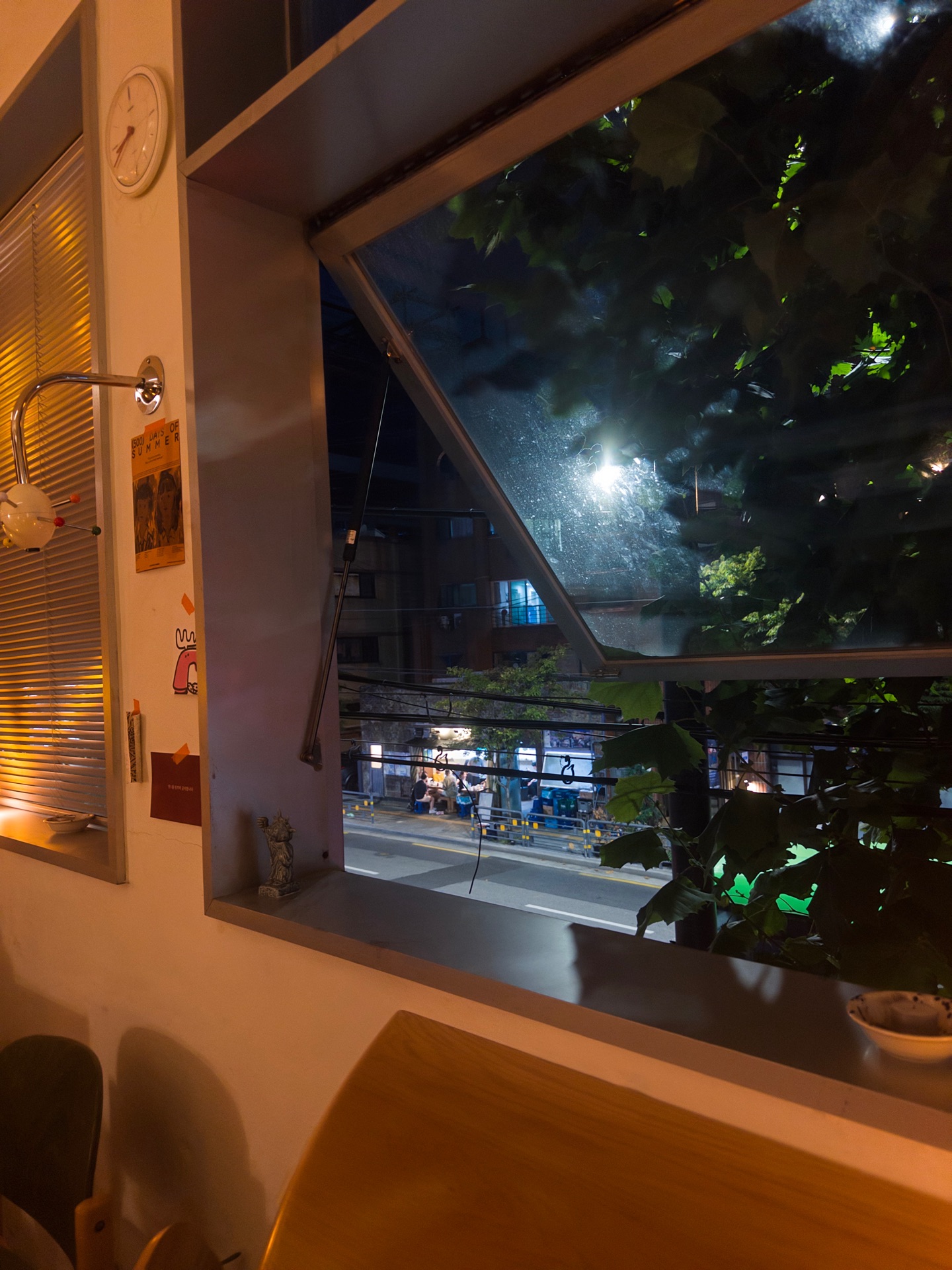DUMB SEOUL - 394 Ttukseom-ro, Seongdong-gu | Corner