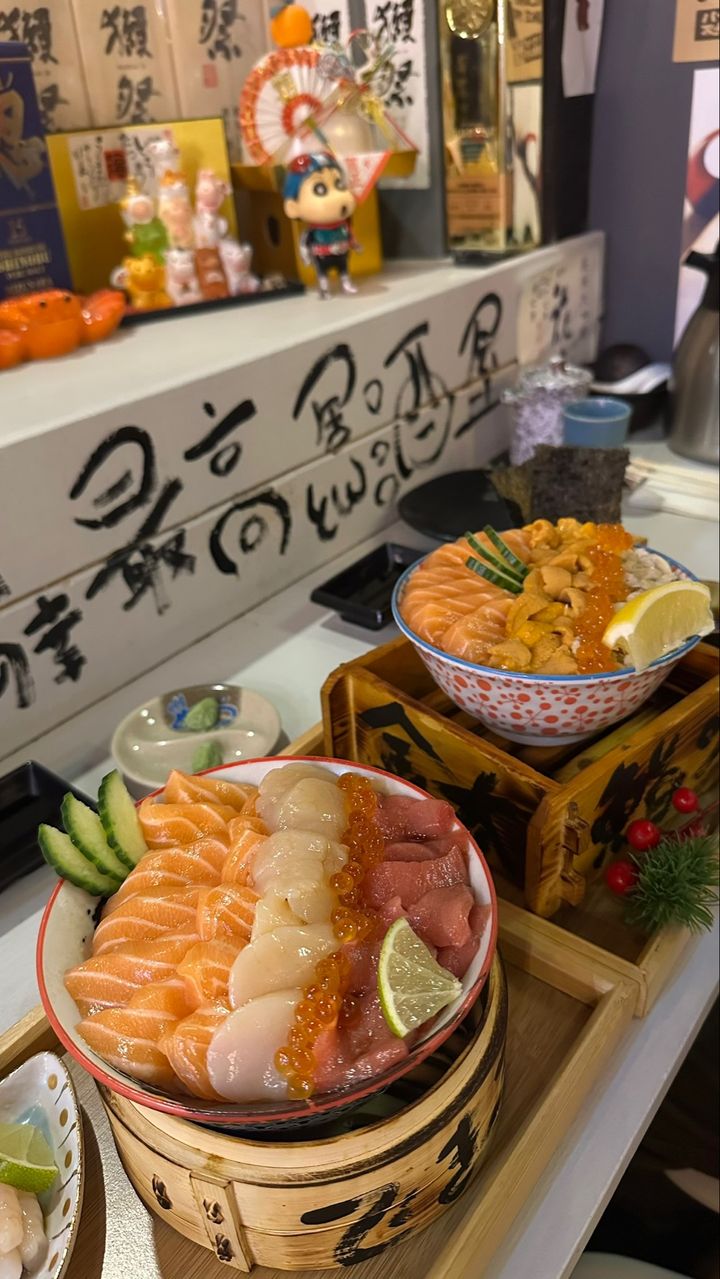 KIN KIN O-Ka-Ne by Oo-Kinza Fish House - 325 Bamburgh Cir A103