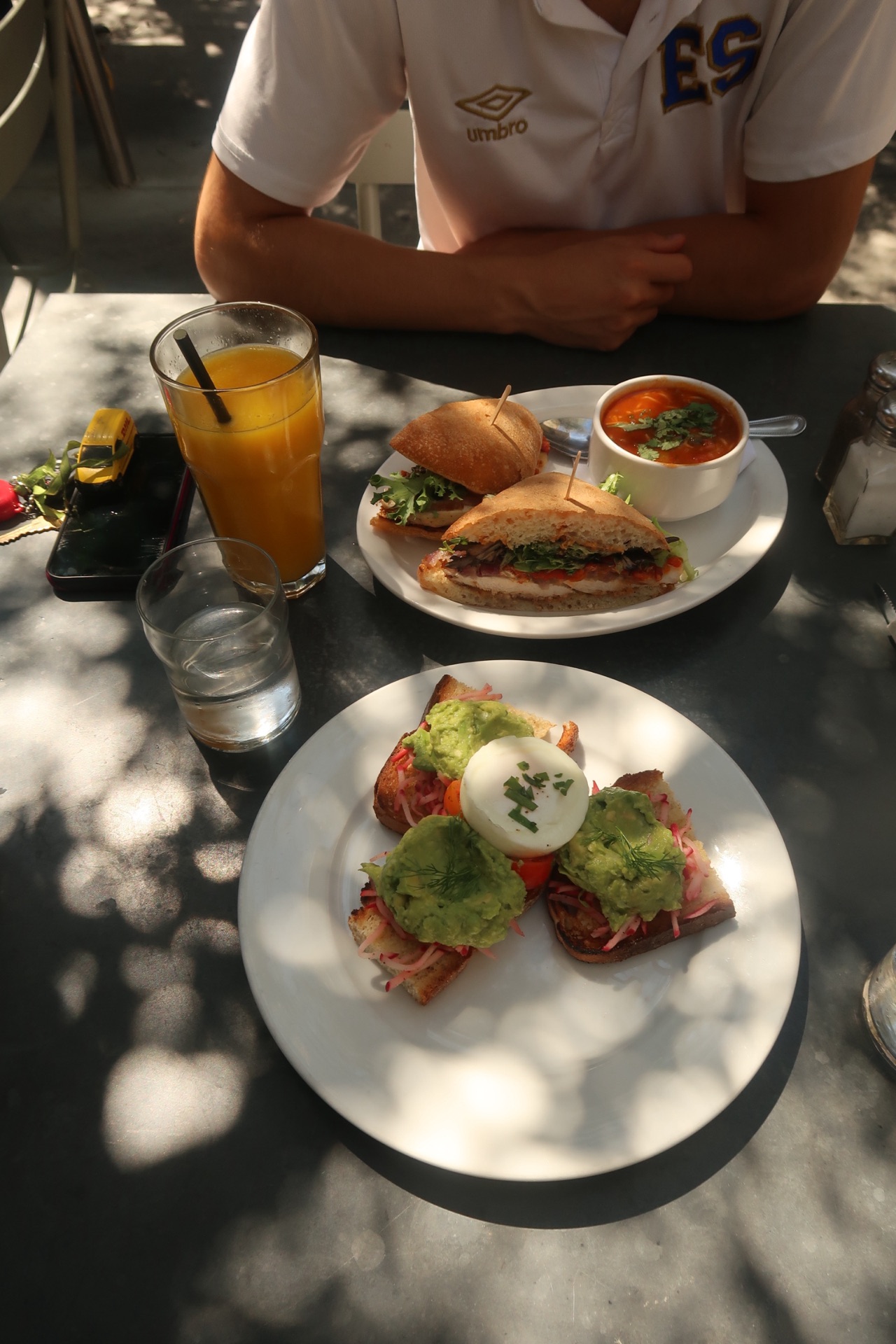 Zinc Café & Bar - 580 Mateo St, Los Angeles | Corner