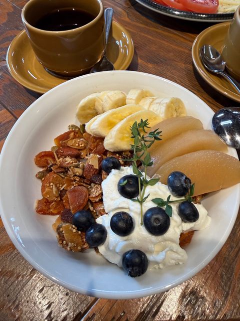 iki Roastery & Eatery - 1-chōme-4-7 Tokiwa, Koto City | Corner